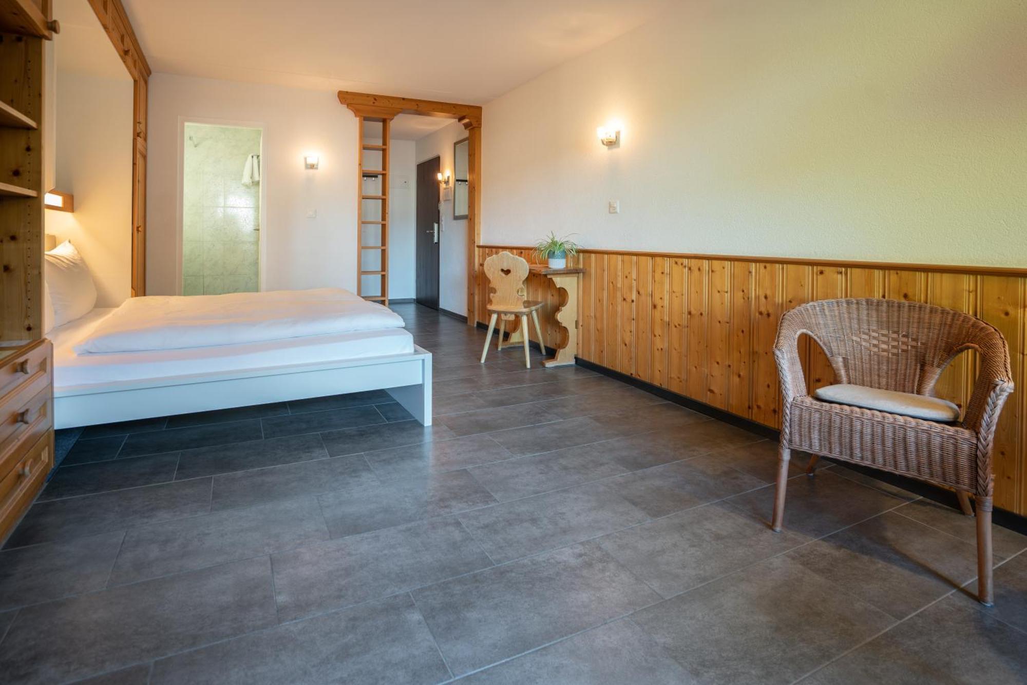 Hotel Des Alpes Φιλμς Εξωτερικό φωτογραφία